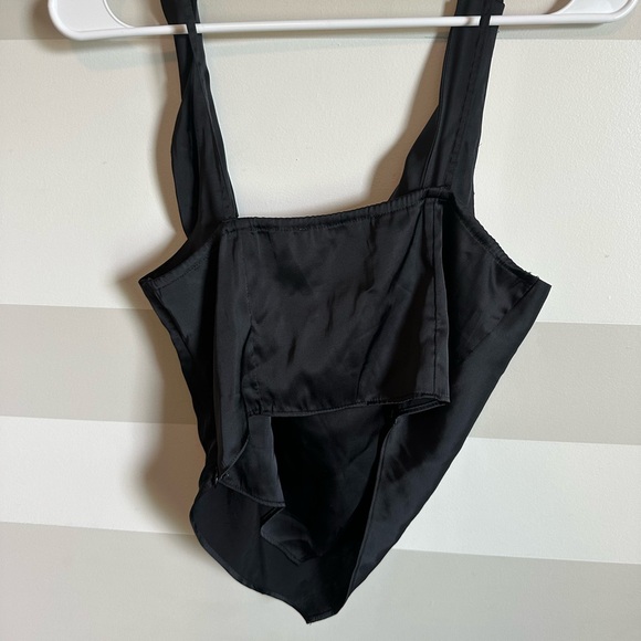 Abercrombie & Fitch Black Draped Sleeveless Tank Top - Picture 3 of 4